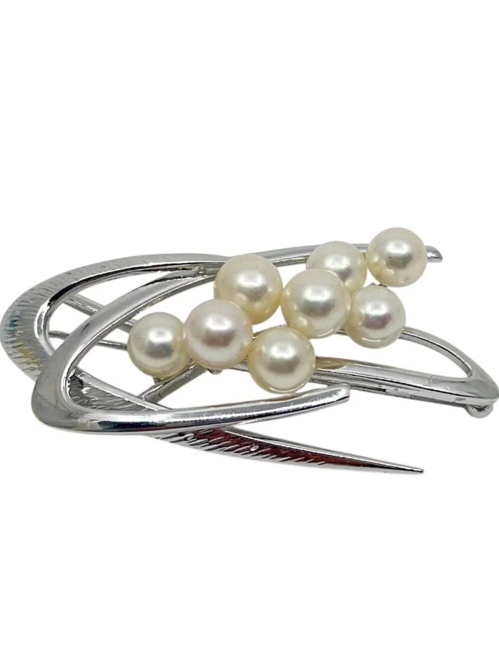 Mikimoto measures long